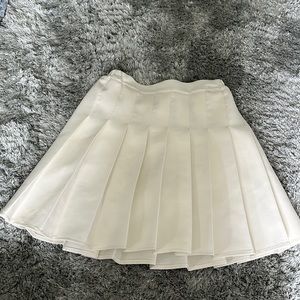 White pleated tennis skirt